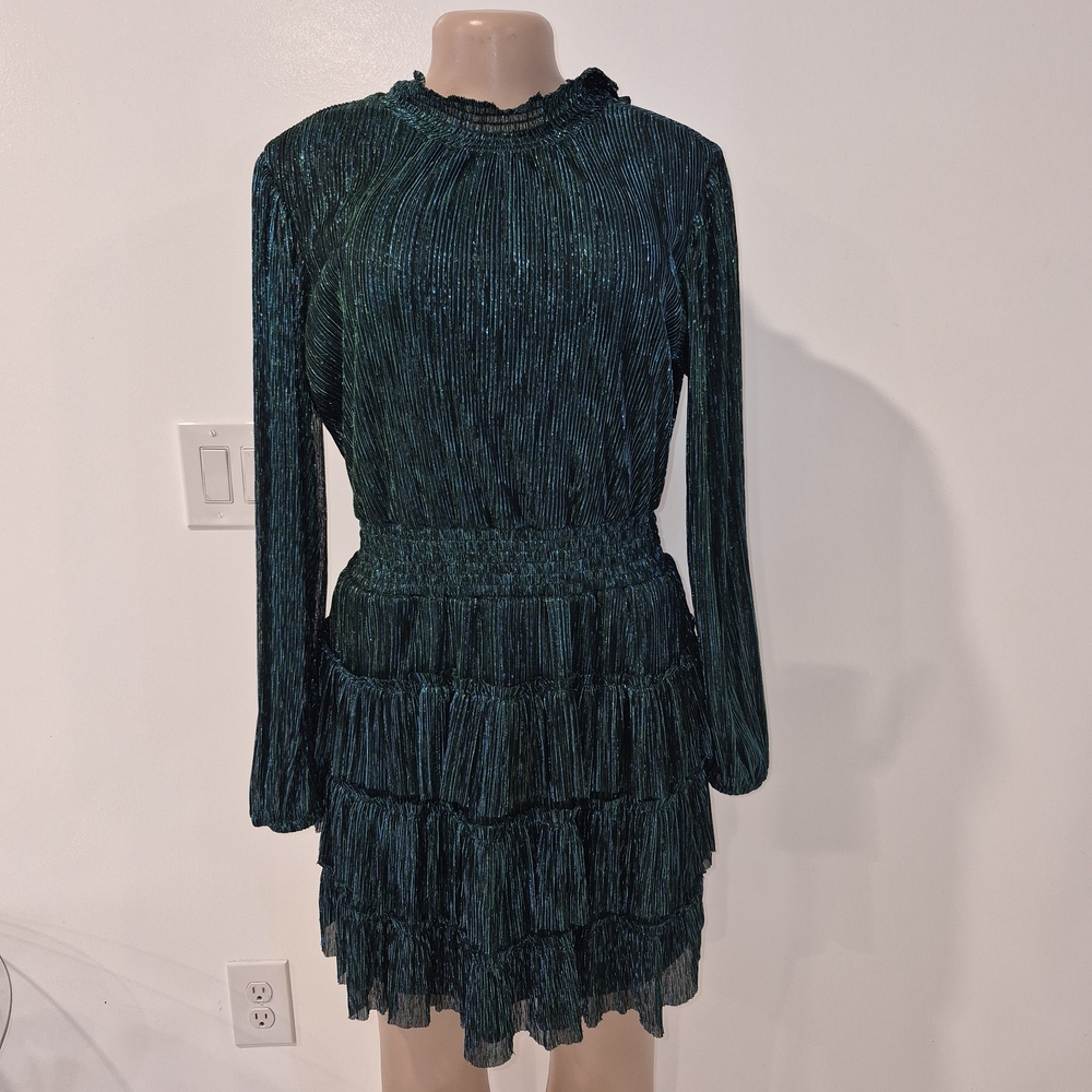 Elegant Green Pleated Dress